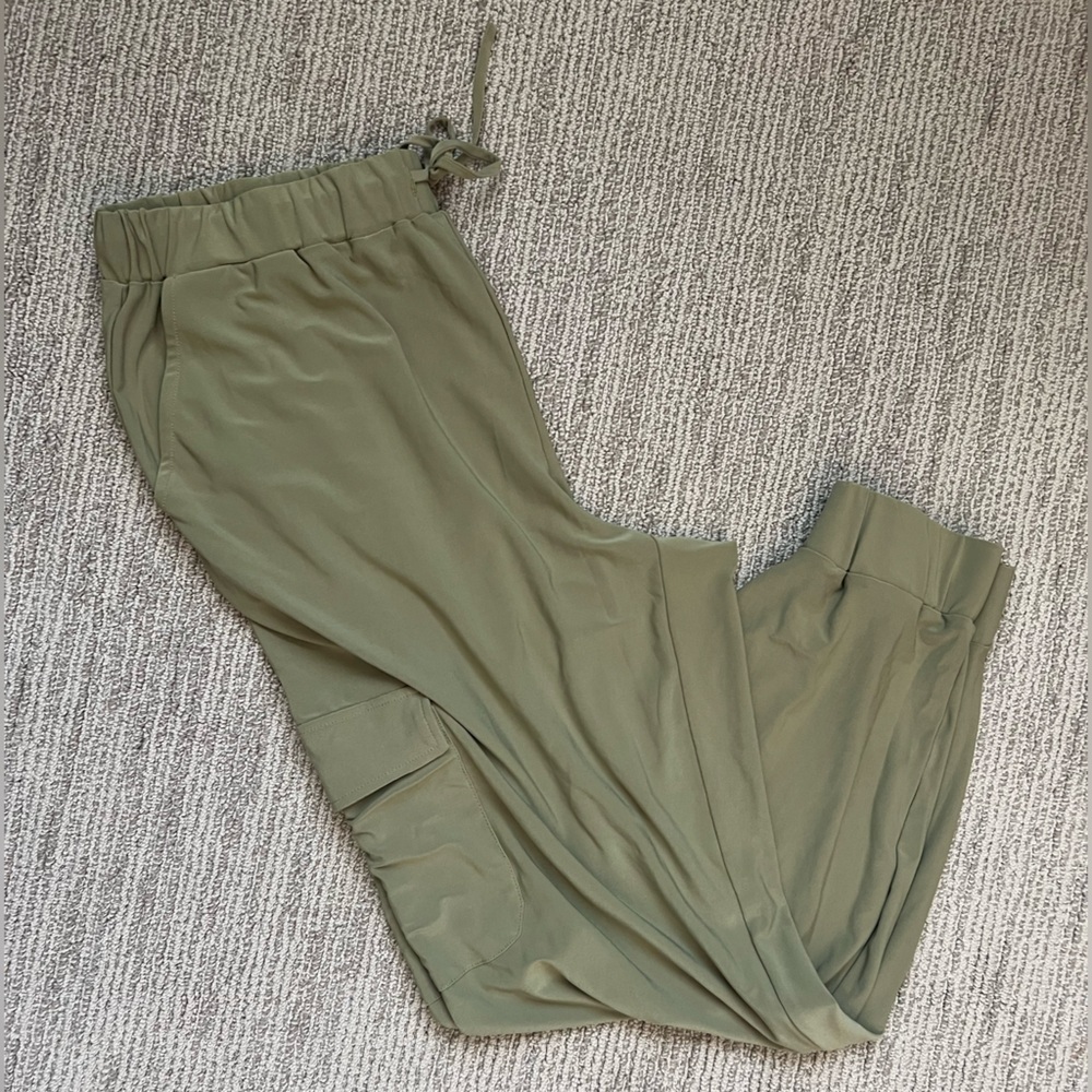 Brittany Humble large very soft Light Green Joggers - Picture 4 of 10